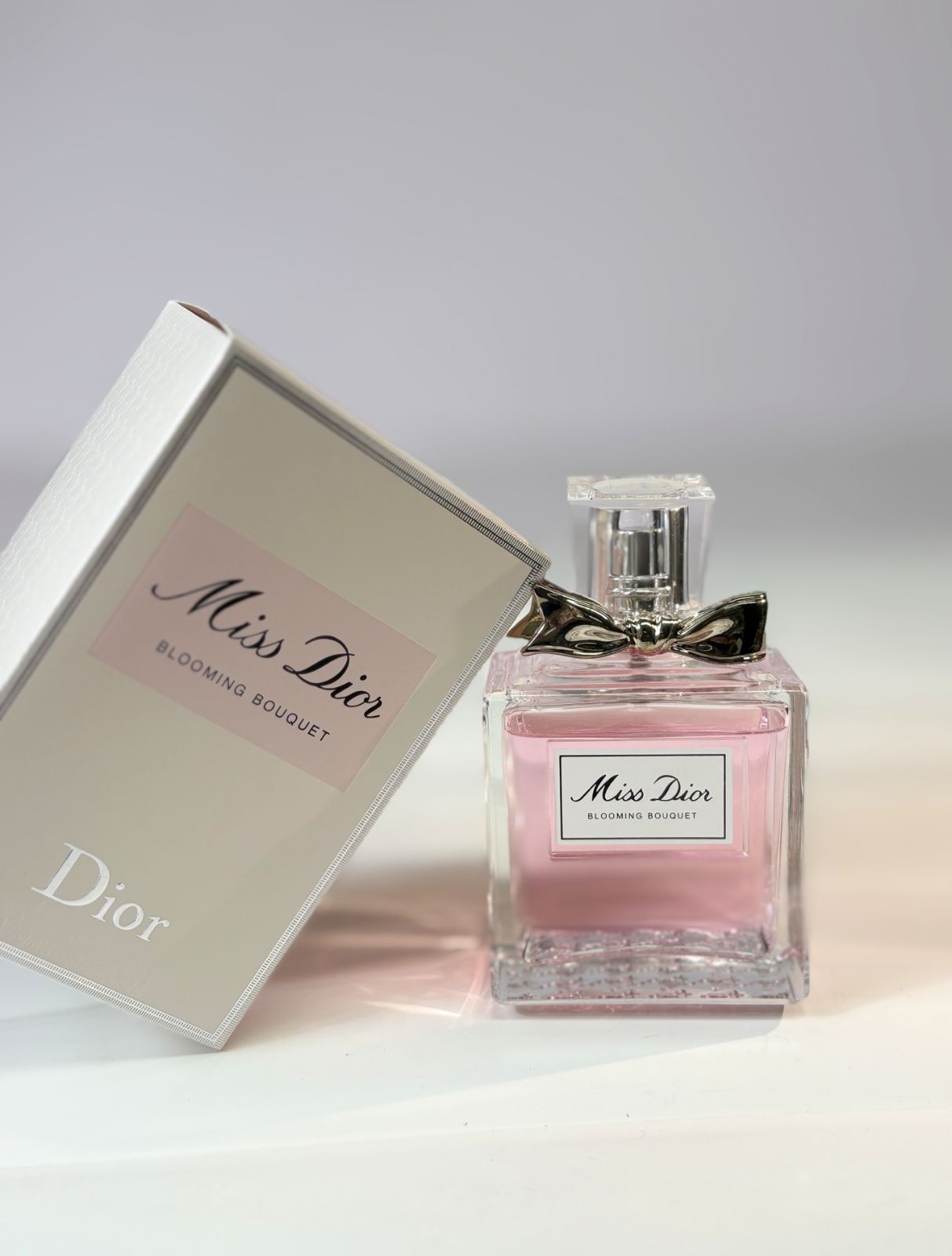 Parfum femme floral élégant longue tenue